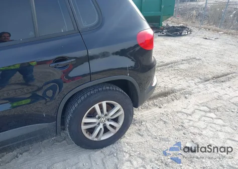 2016 Volkswagen Tiguan S из США, поврежденный, VIN WVGAV7AX1GW597947